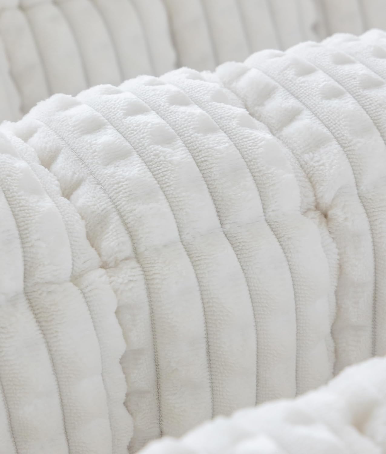Couch Cover for Dogs Washable, Fuzzy Pet Cover for Sofa, Covers for 3 Cushion Couch Pet Friendly, Non Slip Dog Bed Mat Blanket (White, 27.6x82.7 inch)